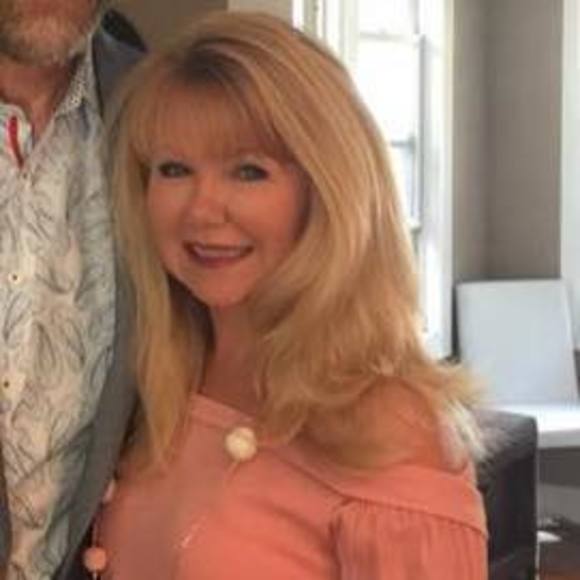 Meet your Posher, Cheryl - Picture 2 of 5